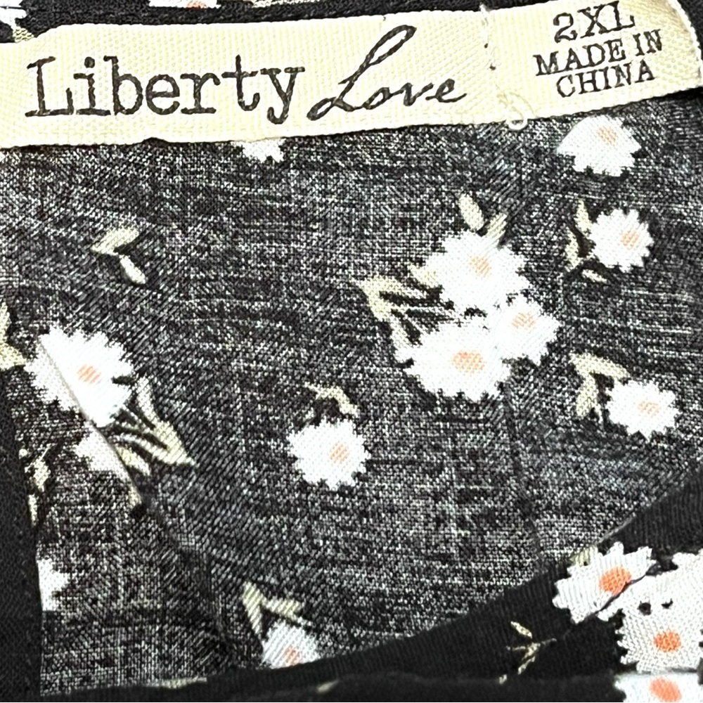Liberty Love Ditsy Floral Dress - Picture 3 of 10
